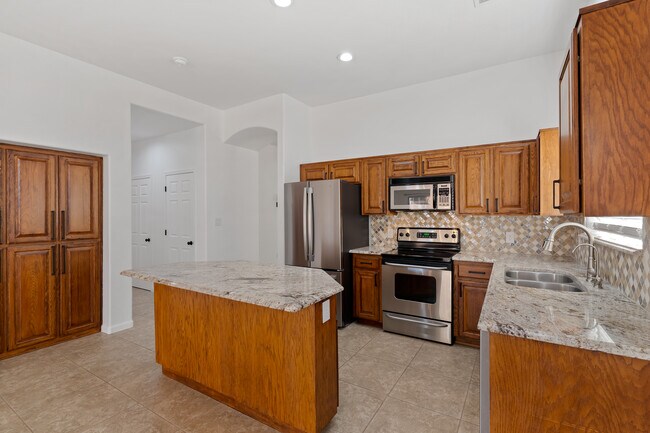 Building Photo - 5427 Cedar Springs Dr