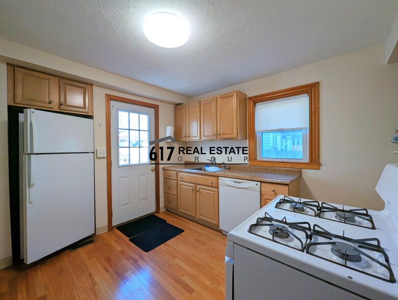 Building Photo - 5 Rifle Ct