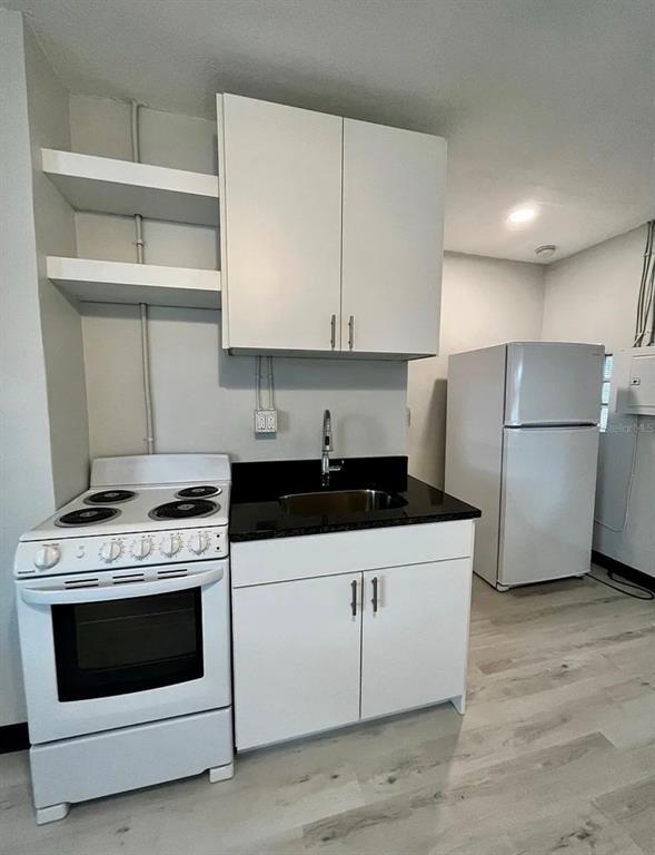 Building Photo - 707 Rosery Rd NW