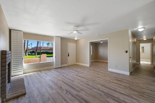 Building Photo - 41045 Largo