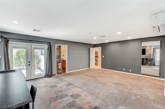 Building Photo - 4153 Woodcrest Rd