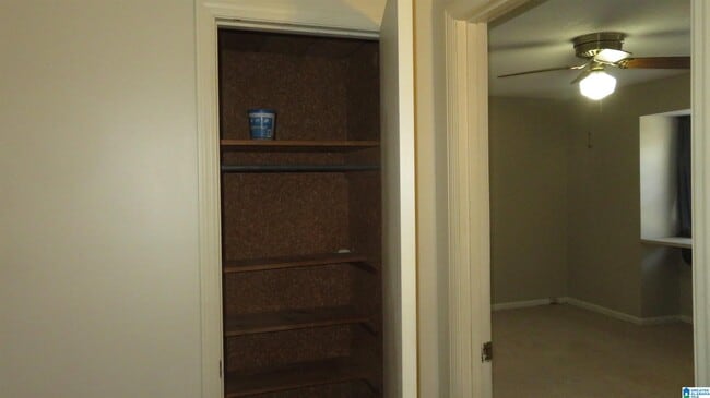 Building Photo - 3937 Montclair Rd