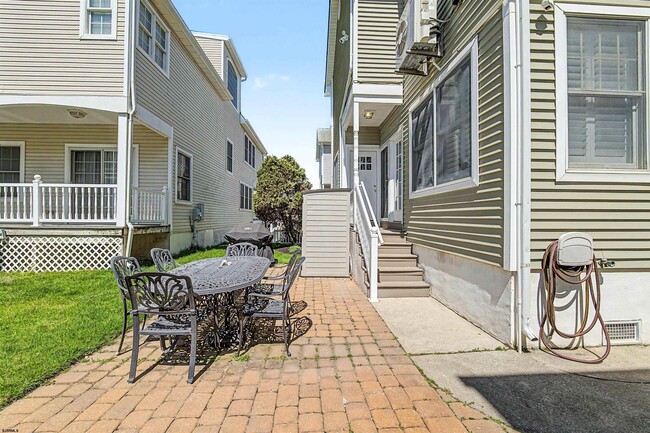 Building Photo - 2 S Coolidge Ave