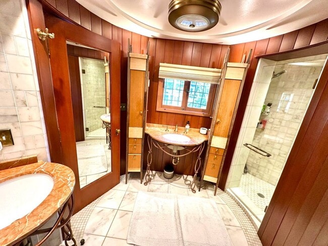 Building Photo - Custom Designer Mediterranean Style Home, 5 BR, 4.5 BA with Pool