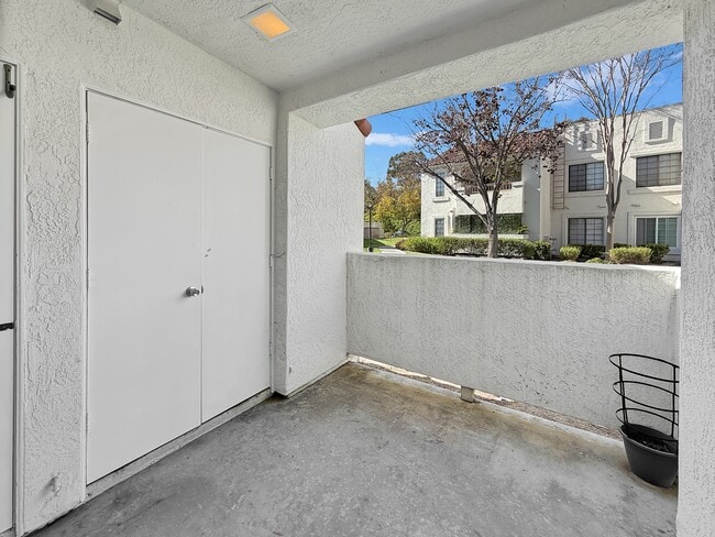 Building Photo - 13316 Caminito Ciera