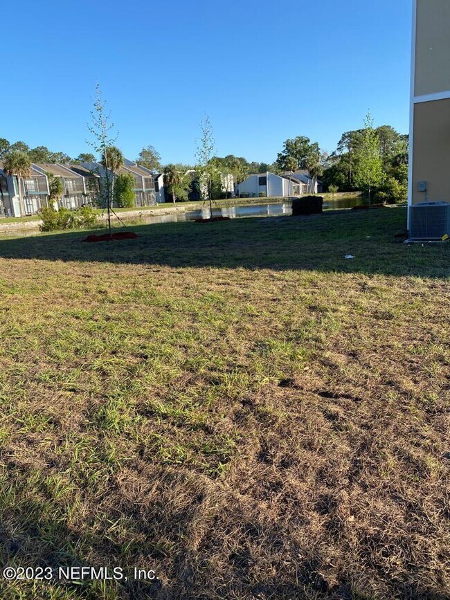Building Photo - 9593 Mira Loma Dr