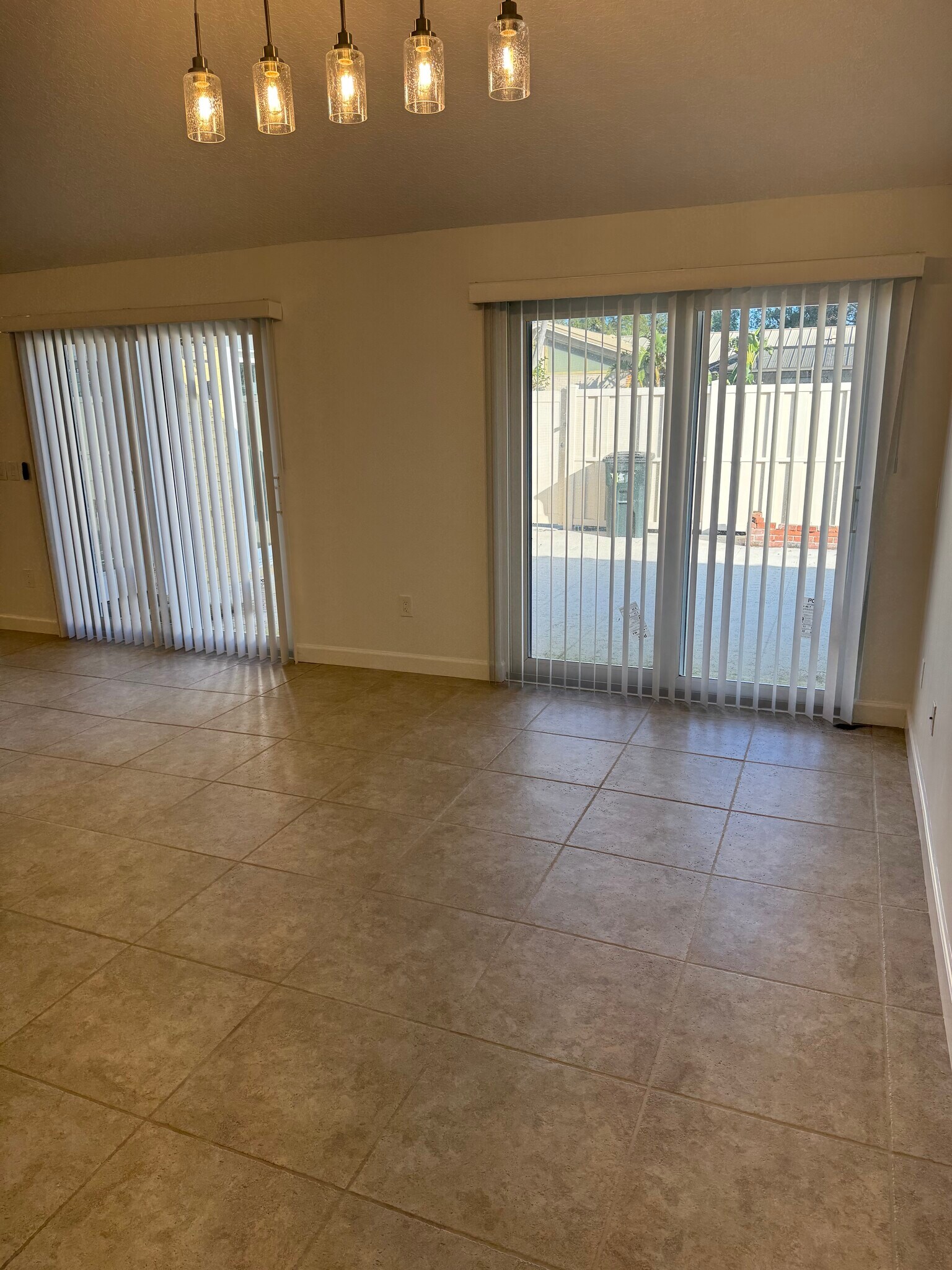 New sliders - hurricane glass - 5604 Eagle Lake Dr