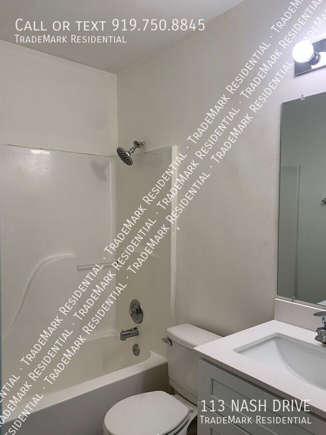 Building Photo - 113 Nash Dr