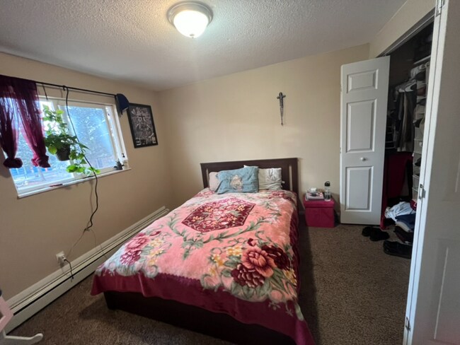 Building Photo - 7060 Alegre Cir