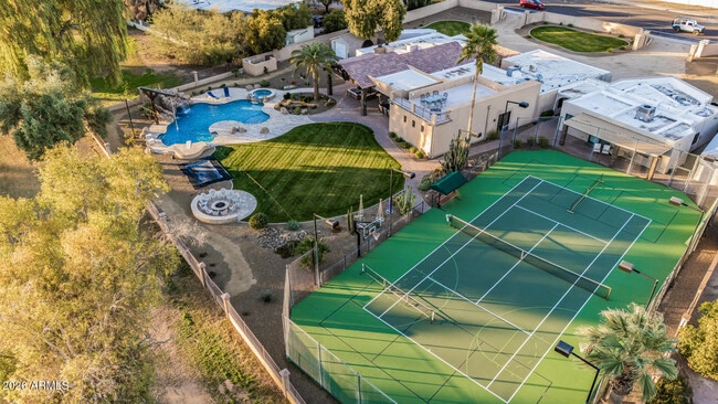 Building Photo - 5821 E Cactus Rd