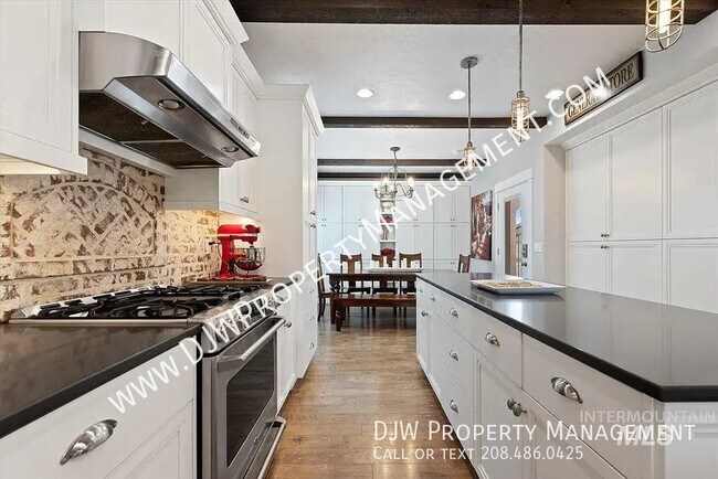Building Photo - 10979 W Leilani Dr