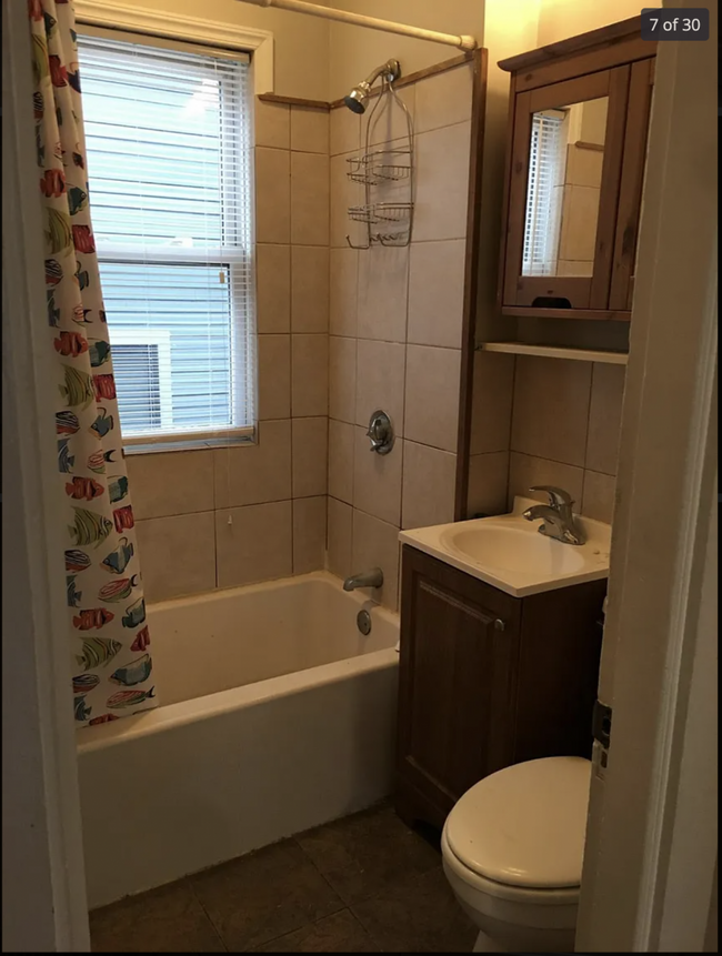 Building Photo - 3 bedroom in Boston MA 02130