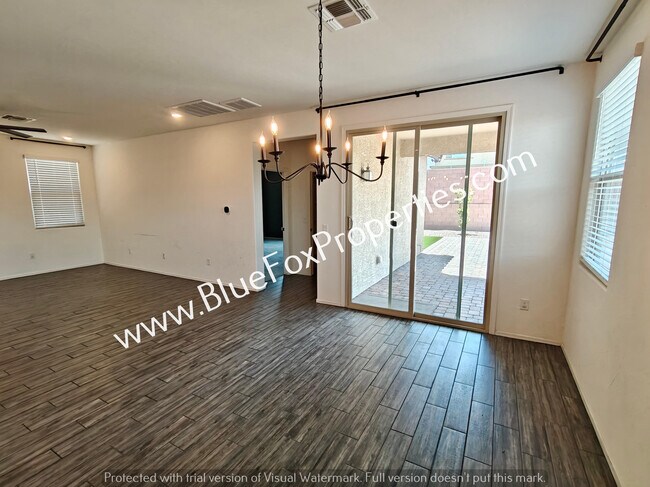 Building Photo - 7926 S Golden Bell Dr