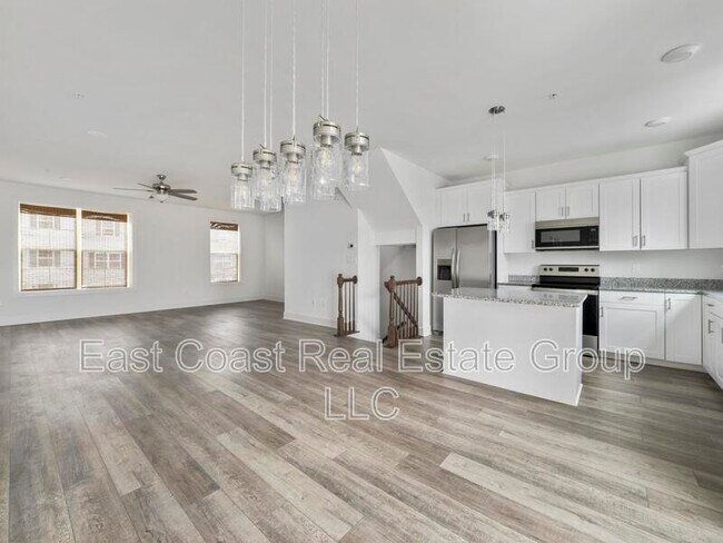 Building Photo - 11089 Gopher Dr N