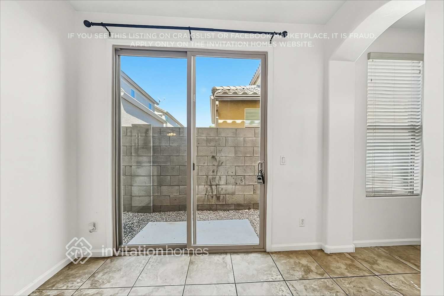 Building Photo - 1407 S Moccasin Trail