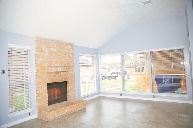 Building Photo - 17427 Lobo Trail