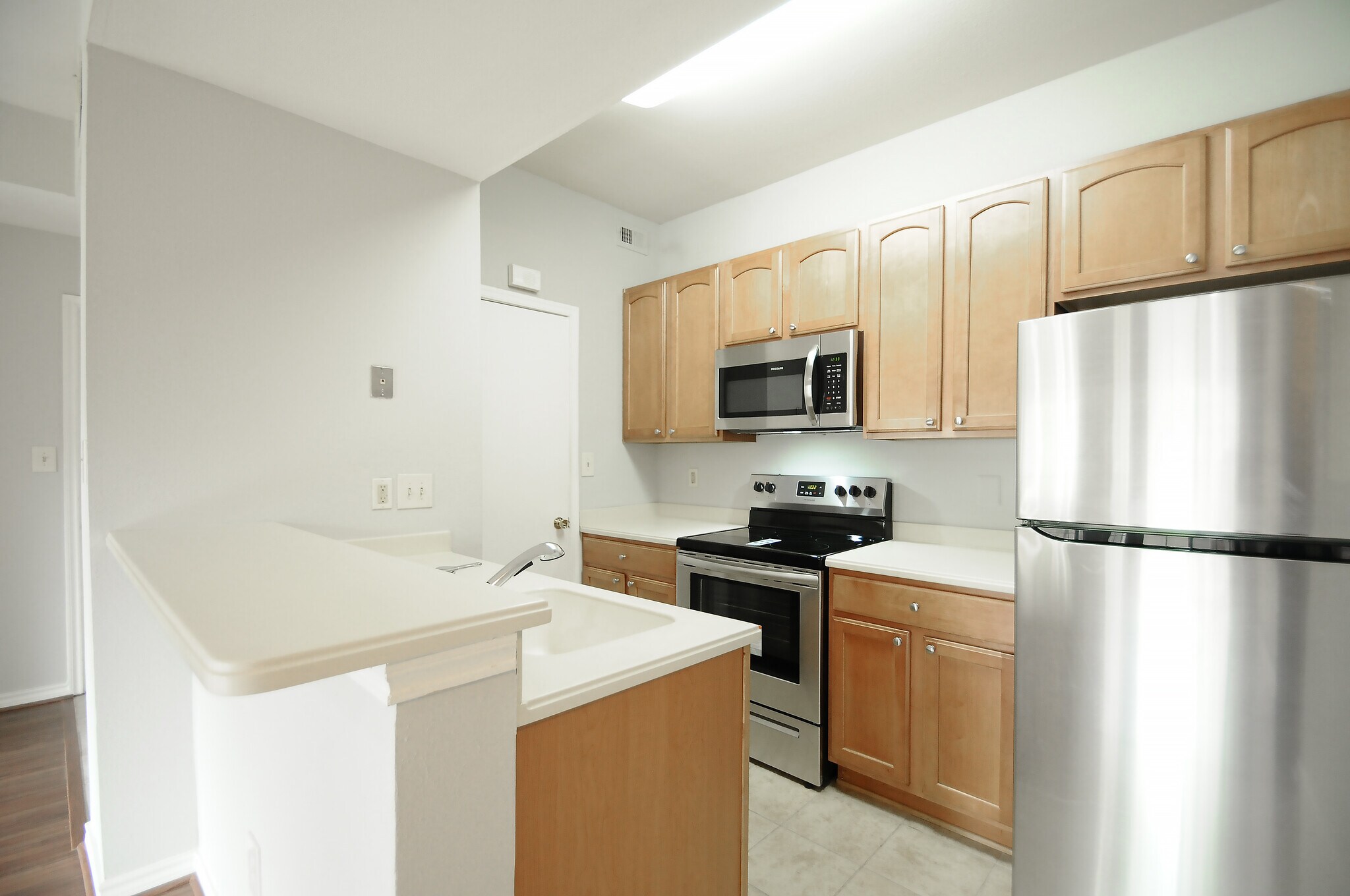 Building Photo - 3903 Penderview Dr