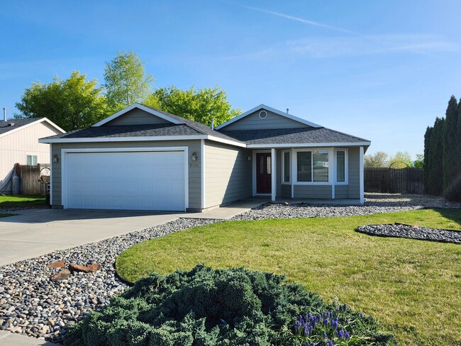 Building Photo - 9704 Welsh Dr