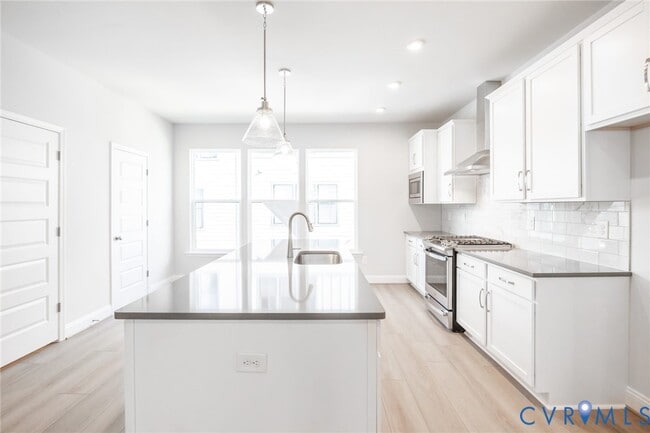 Building Photo - 5422 Gillies Creek Mews