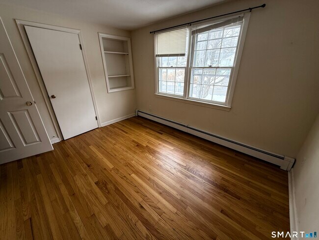 Building Photo - 30 Toilsome Ave