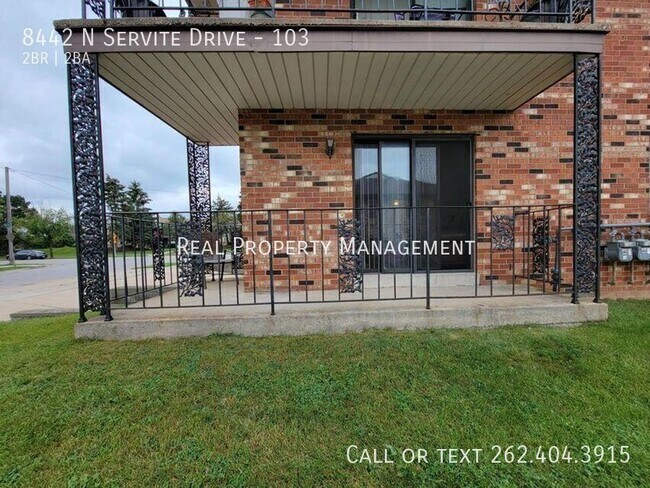 Building Photo - 8442 N Servite Dr