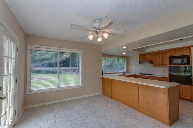 Building Photo - 11310 Chiselhurst Way Ct