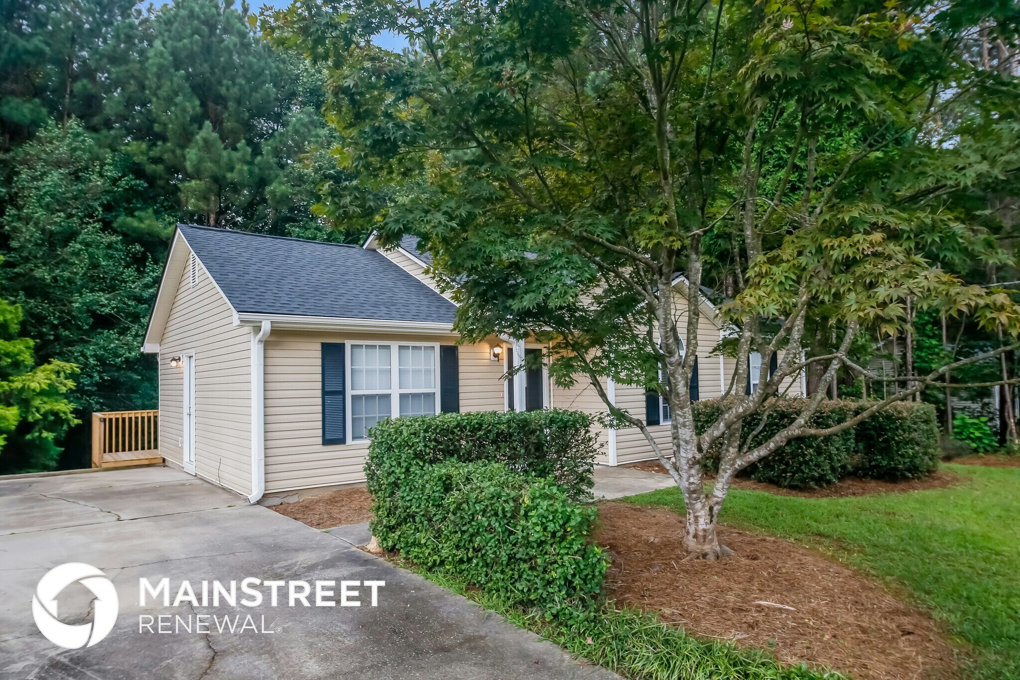 Building Photo - 360 Southern Trace Dr