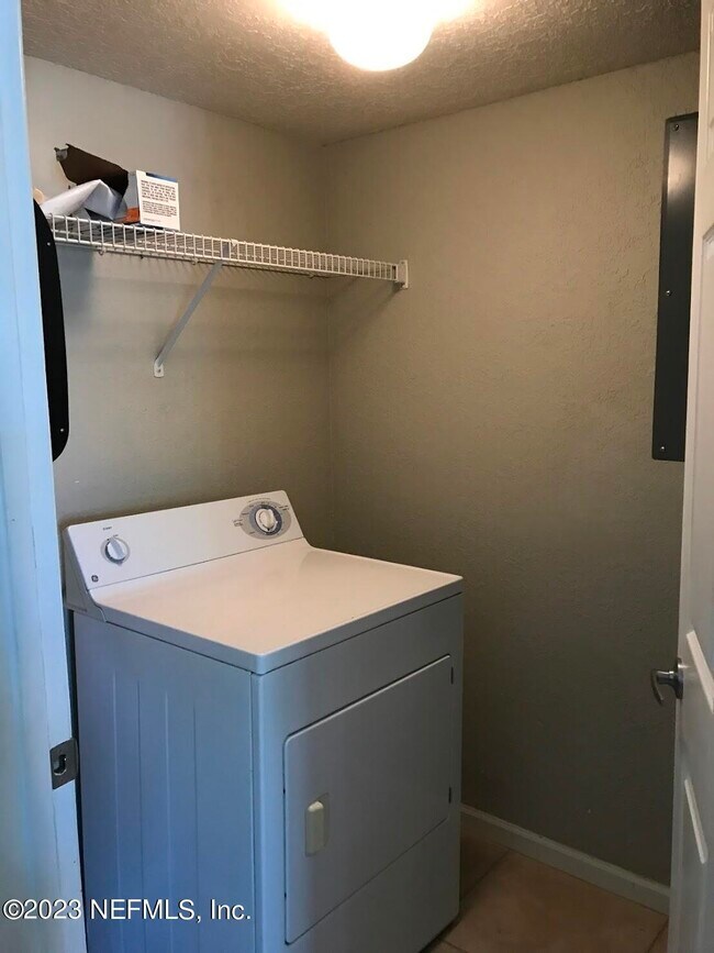 Building Photo - 420 Timberwalk Ct