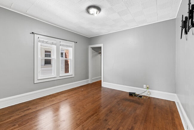 Building Photo - 1511 N 52nd St