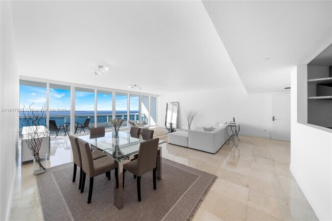 Building Photo - 1643 Brickell Ave