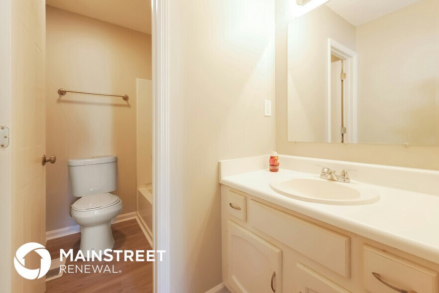 Building Photo - 8071 Creekstone Way