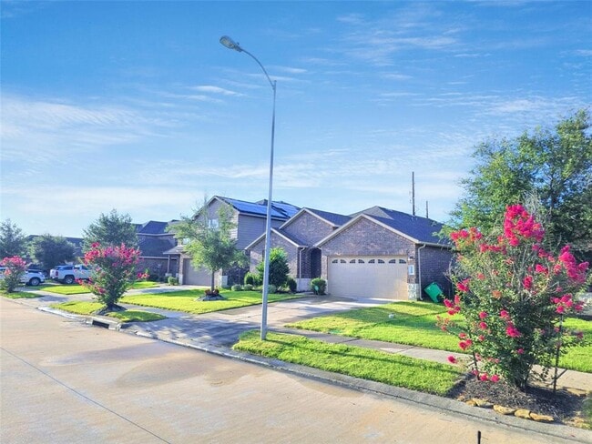 Building Photo - 23619 Balzano Ct