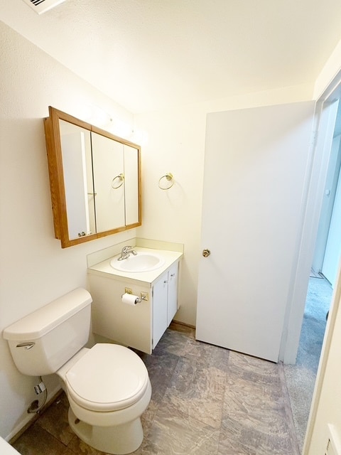 Building Photo - 924 Shorewood Dr