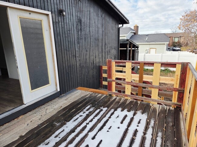 Building Photo - 1968 E 5850 S