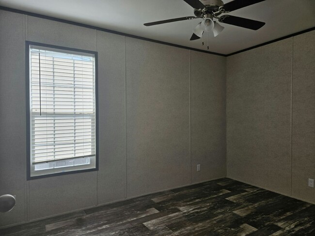 Building Photo - 6631 Hidden Oaks Dr