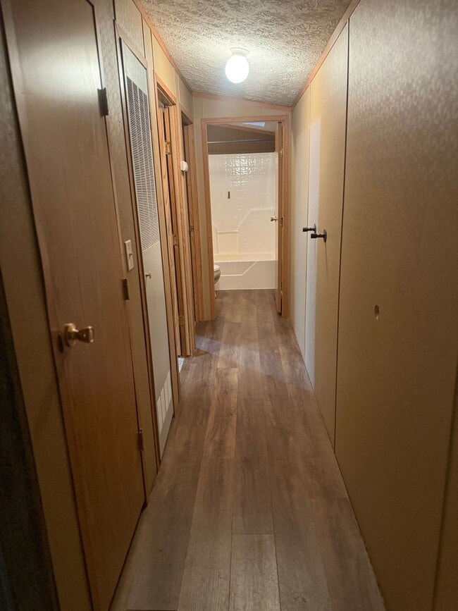 Building Photo - 808 N 8th St