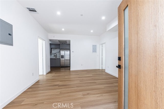 Building Photo - 5251 Agnes Avenue 3