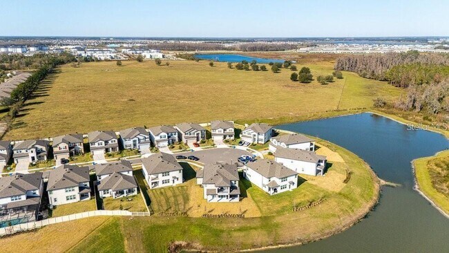 Building Photo - 7815 Bronze Oak Dr