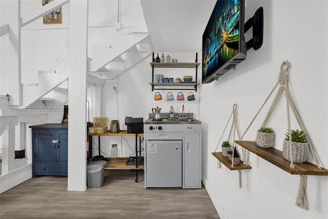 Building Photo - 274 NW 43rd St