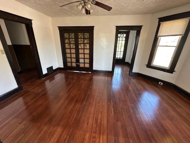 Building Photo - 3966 Regent Ave