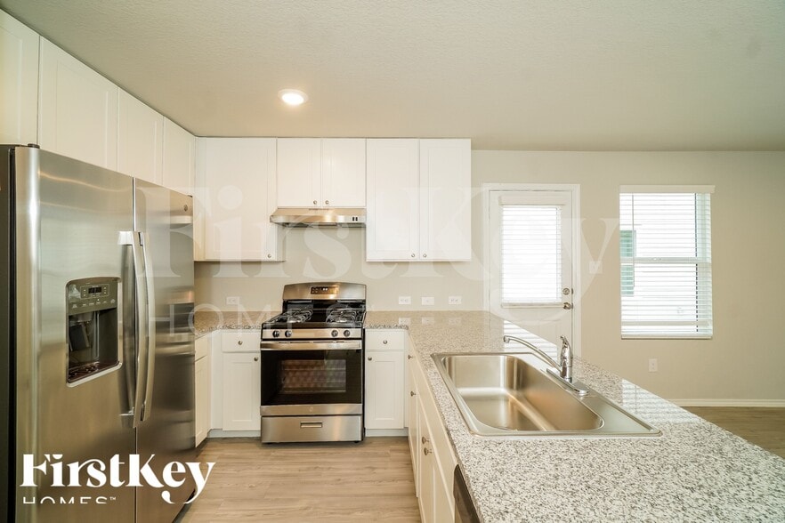 Building Photo - 3314 Carducci Dr