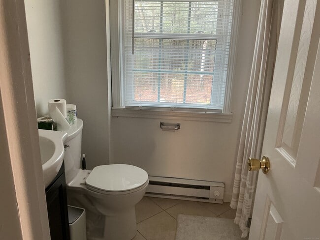 Building Photo - 38 Garden Ln