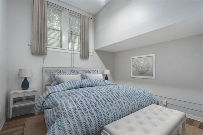 Building Photo - 1031 State St NW