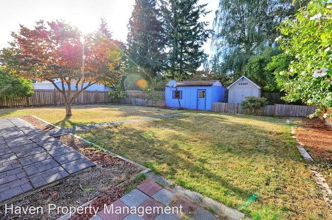 Building Photo - 2 br, 1 bath House - 11673 SE 163rd St