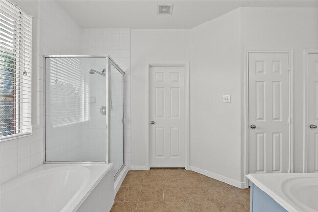Building Photo - 3421 Norma Ln