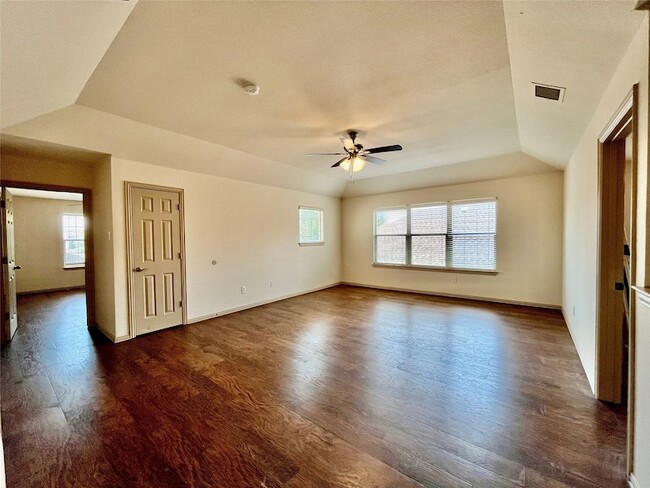 Building Photo - 1005 Tallahassee Dr