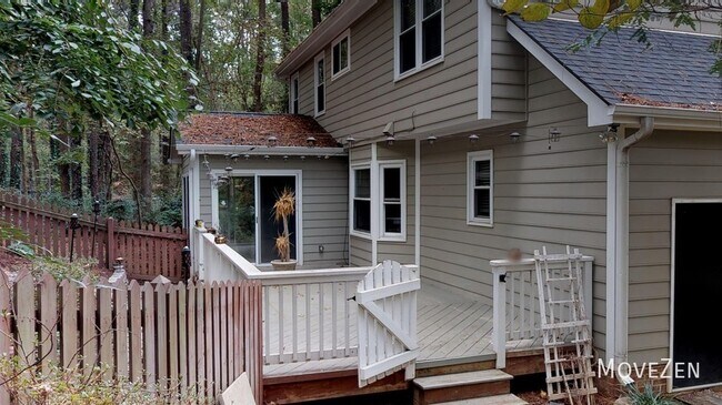 Building Photo - 1407 Hall Blvd
