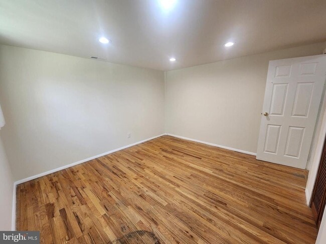 Building Photo - 13416 Tamarack Rd