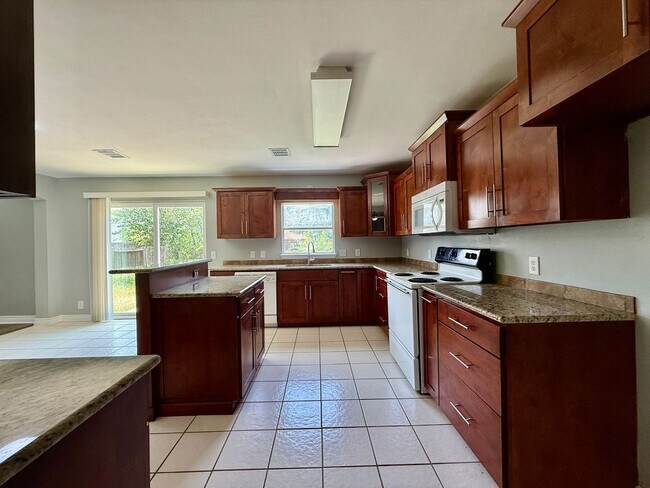 Building Photo - 9526 Vallecito Mesa