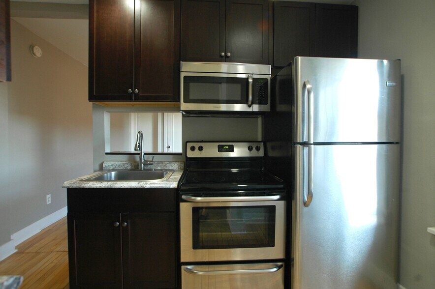 newer appliances - 108 King St